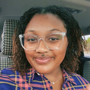 Meet your Posher, Calayah